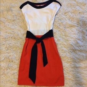 NEVER WORN cute Boden tie front dress-orange, navy,and off white